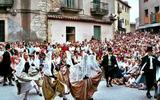 La Dansa Ball del Ciri, 2002. Foto de Lluís Riera cedida per l'Arxiu de l'Ajuntament de Castellterçol