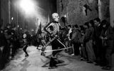 La Dansa de la Mort, 1993. Foto d'en Lluís Romero cedida per l'Associació de la Processó de Verges 
